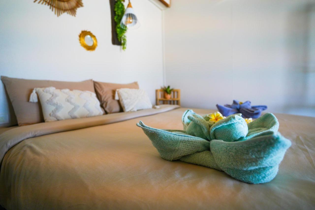 Ocean Vibes Hotel Тонгсала Екстериор снимка