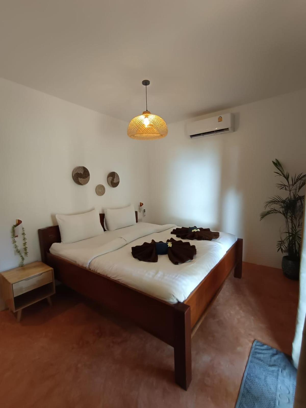 Ocean Vibes Hotel Тонгсала Екстериор снимка