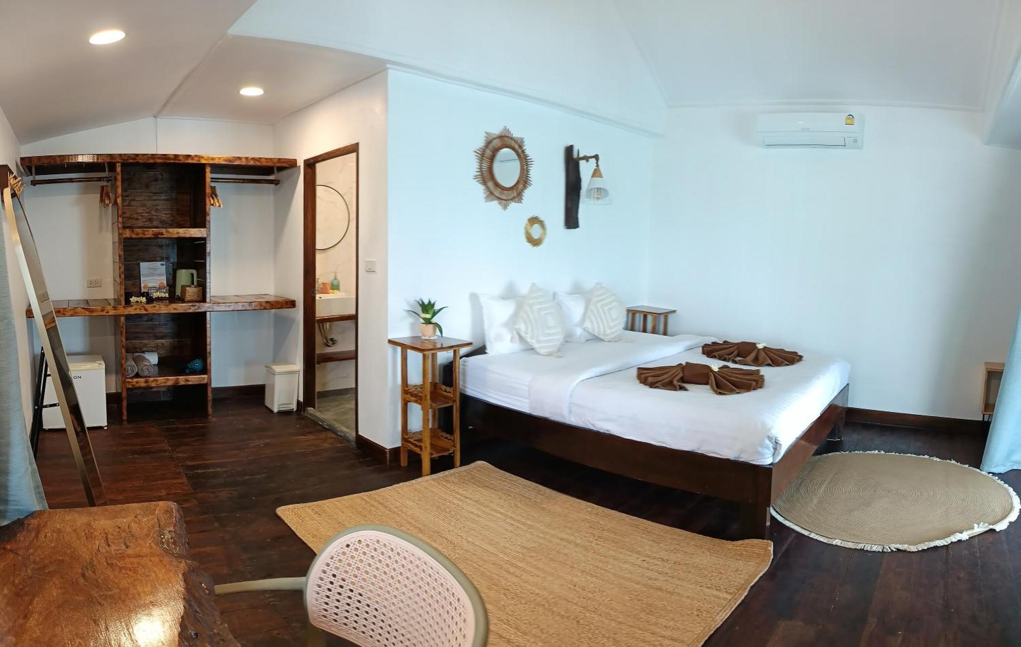 Ocean Vibes Hotel Тонгсала Екстериор снимка